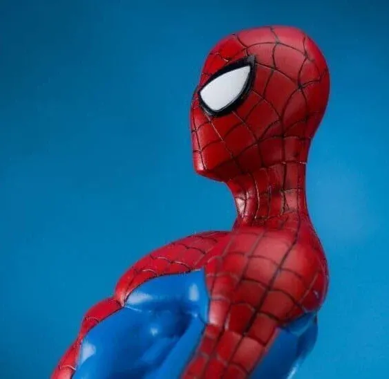 Diamond Select Toys Marvel Gallery Spider-Man PVC Figure