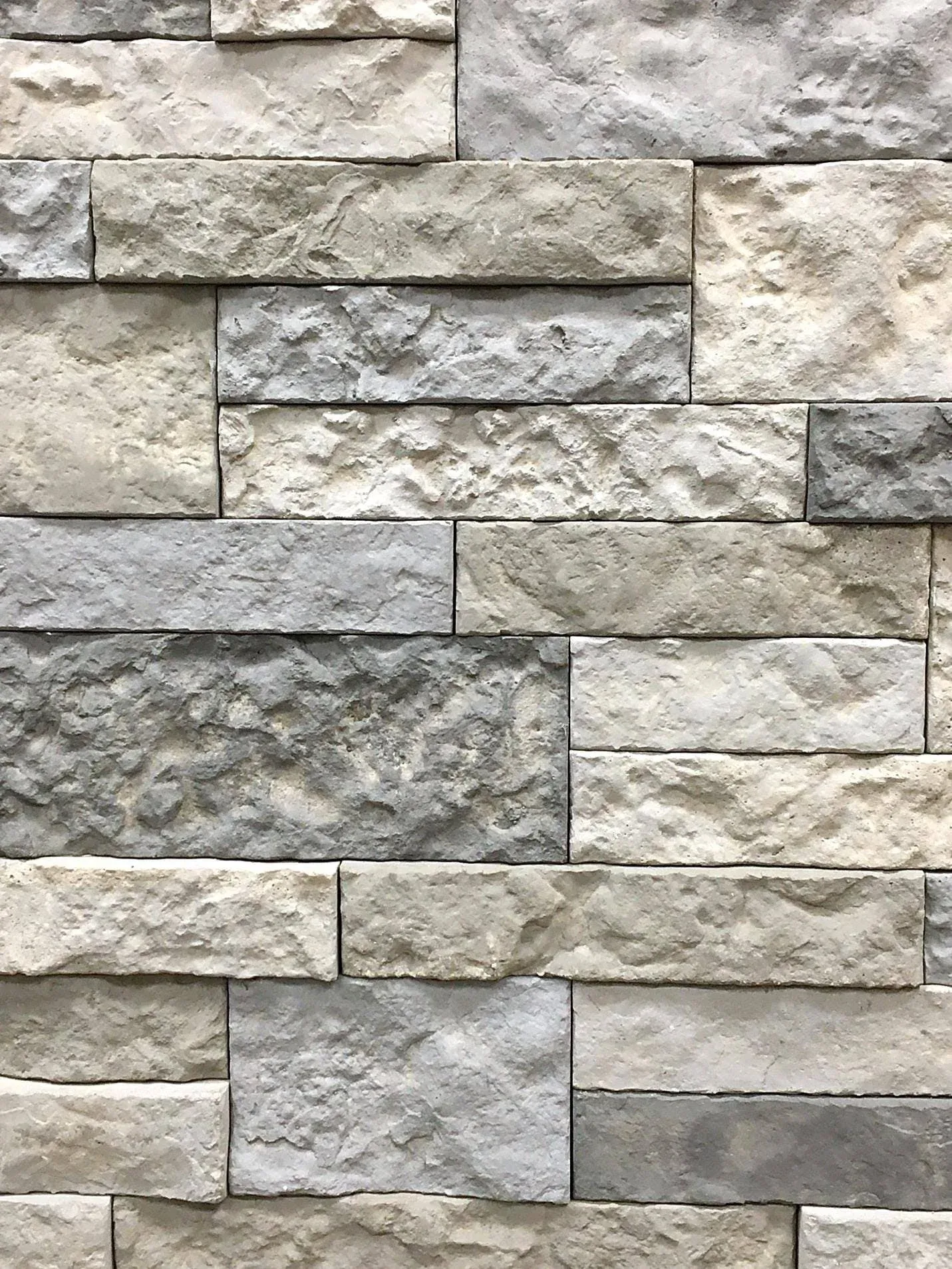 AirStone Birch Bluff 8-sq ft Off White Faux Stone Veneer