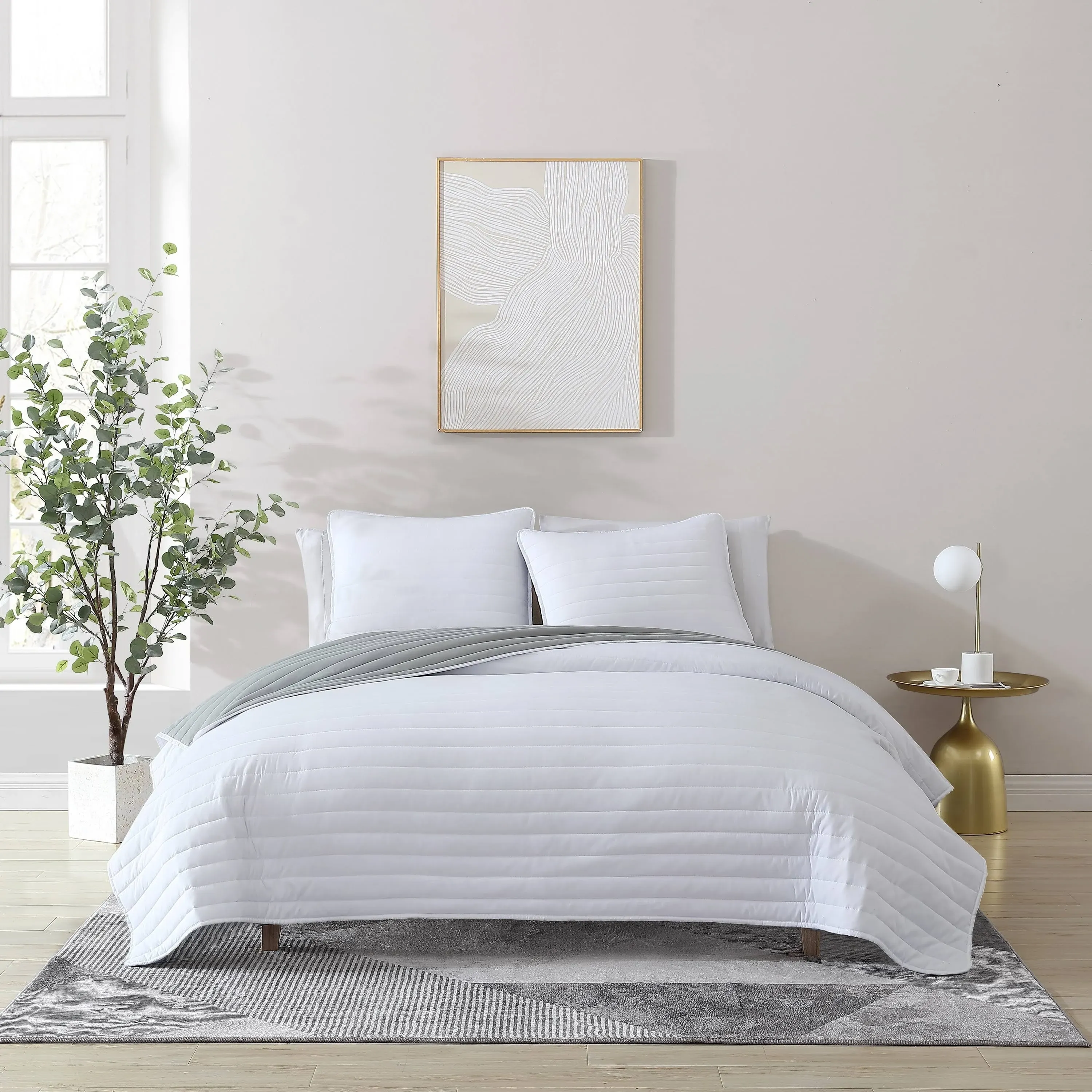 1888 Mills Microfiber Quilt Set - Twin Size, White - Soft Lightweight Bedding, Reversible Bedspread (66”x86”) with 1 Pillow Shams (20”x26”) – True Classics Quilt Set for All Season