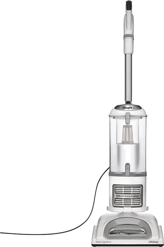 Shark Navigator Lift-Away Deluxe Upright Vacuum