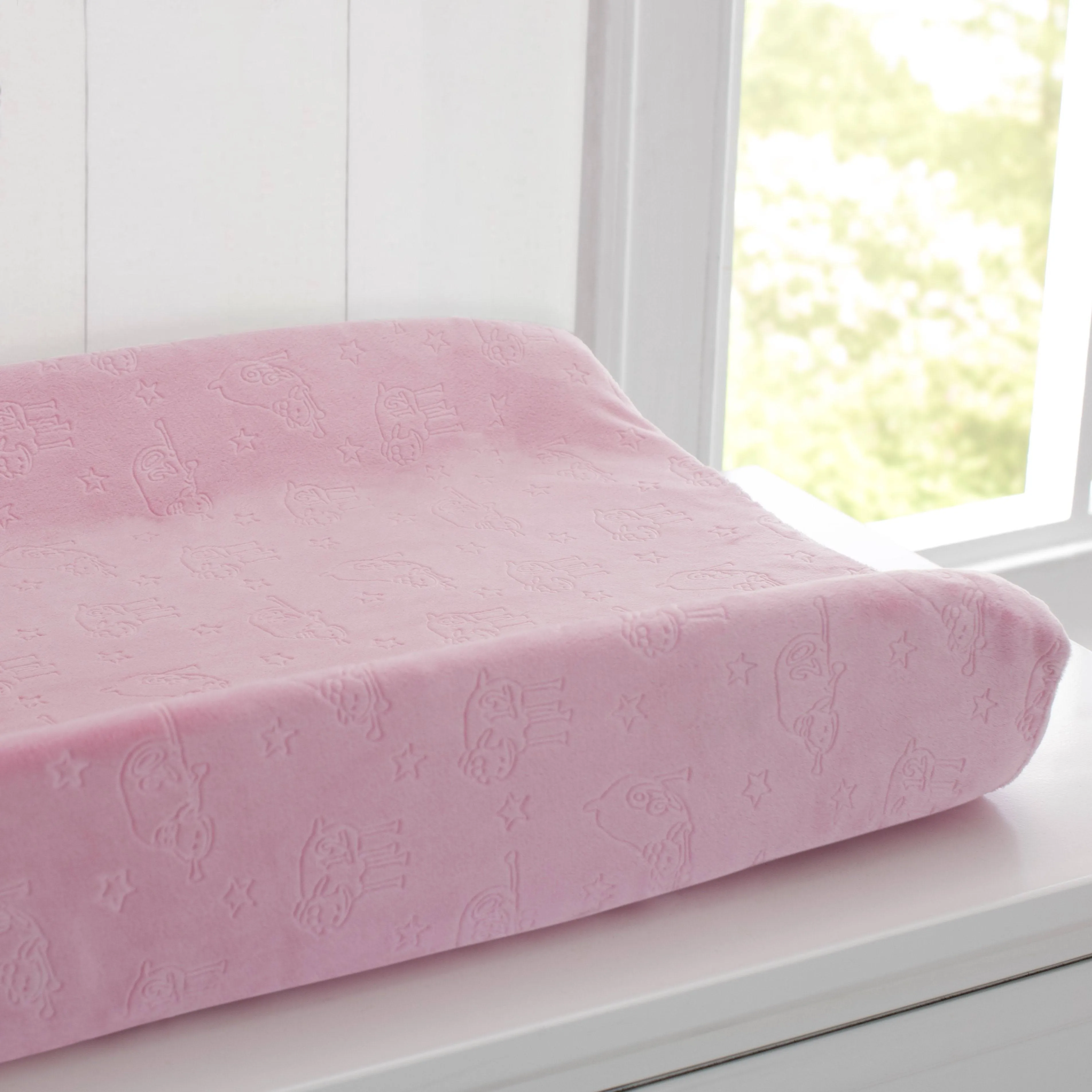 Compressed Changing Pad + Cover in Pink - Serta 201270-5059