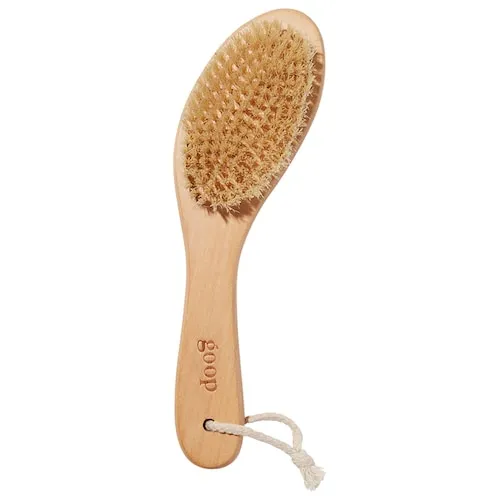 goop Beauty Dry Brush | Exfoliating & Detoxifying for Dry Skin | Wooden Brush with Natural Biodegradable Sisal Fibers | Sweeps Away Dead Skin Cells for Luminous, Smooth Skin | FSC-Certified