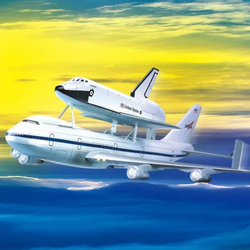 Academy Space Shuttle &amp; B747 Carrier Aircraft - Space Program Plastic Model