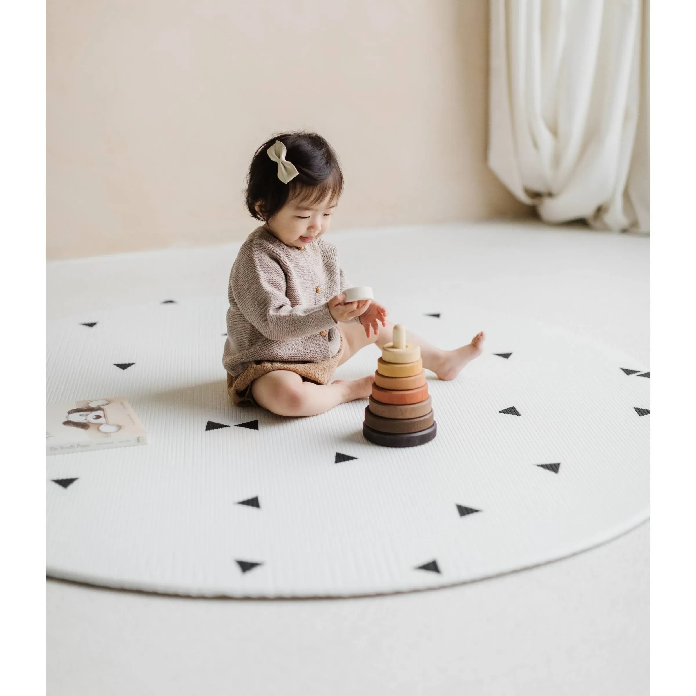 LITTLE Bot Ofie Round Mat, Baby Play mat (Zen line+Triangle, Round)