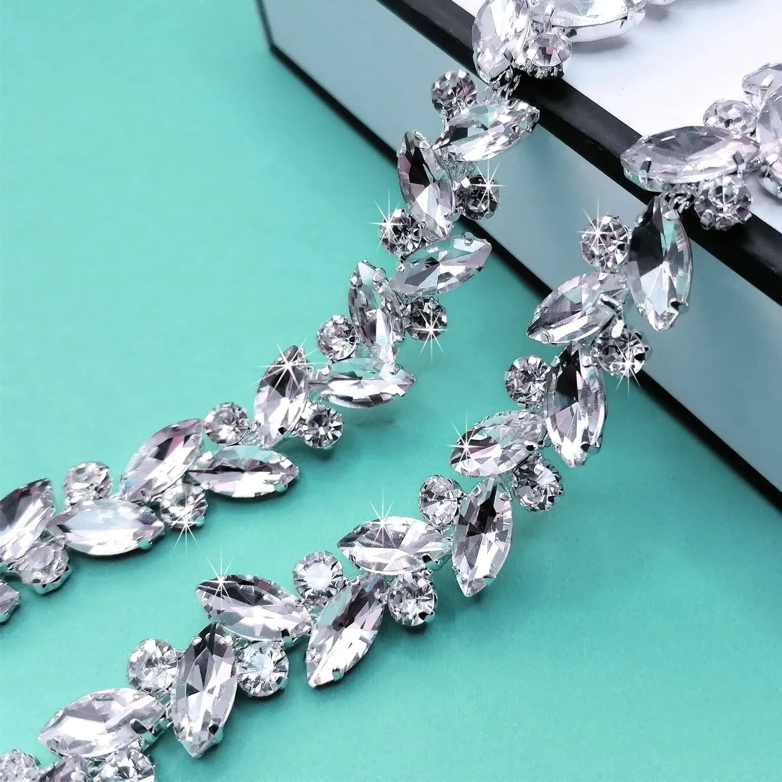 1 Yard Rhinestone Trim Diamond Crystal Rhinestone Chain Sparkly Rhinestone Applique for Wedding Party Decoration & Bridal Costume Embellishment Clothing Accessories