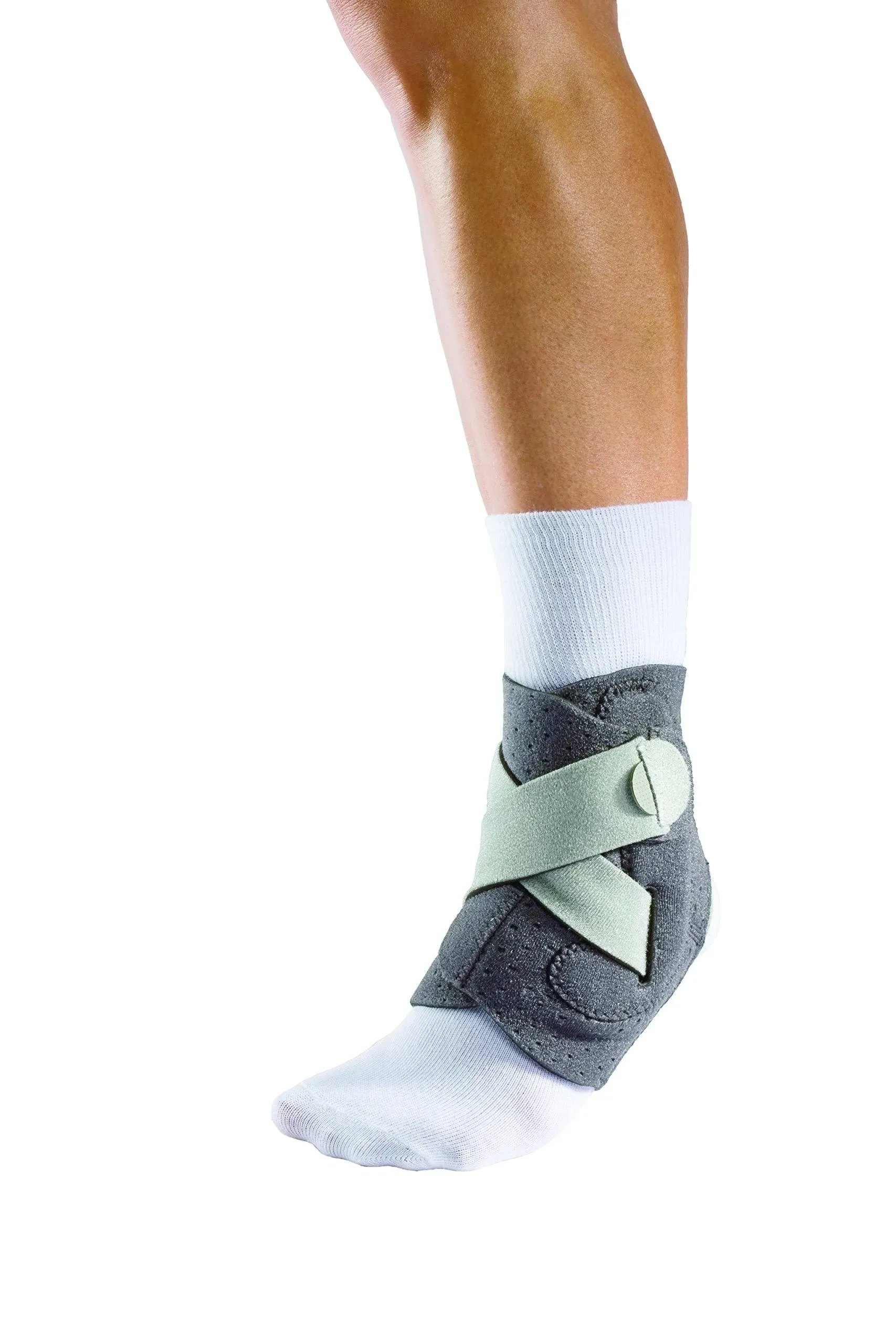 2 Pack Mueller Sports Medicine Adjust-to-Fit Ankle Brace Protects Supports