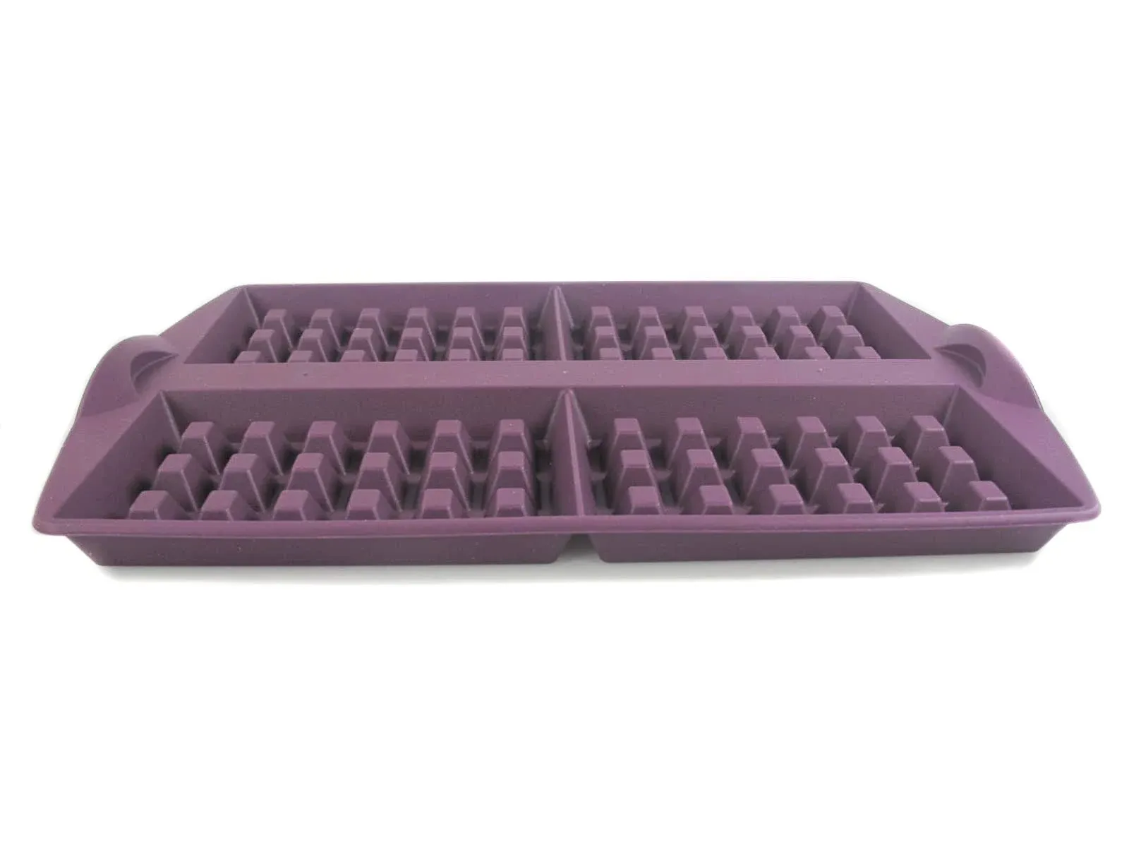 Tupperware L30 Silicone Form Waffles Purple