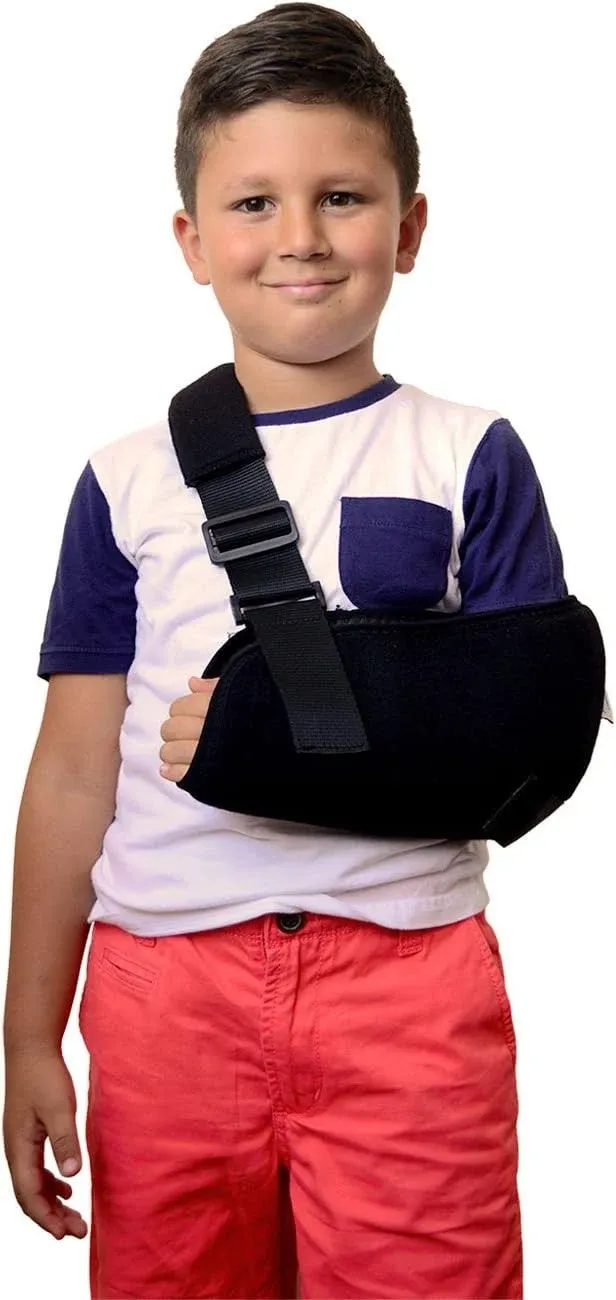 Soles Pediatric Arm Sling with Padded Shoulder Strap (SLS513PD)