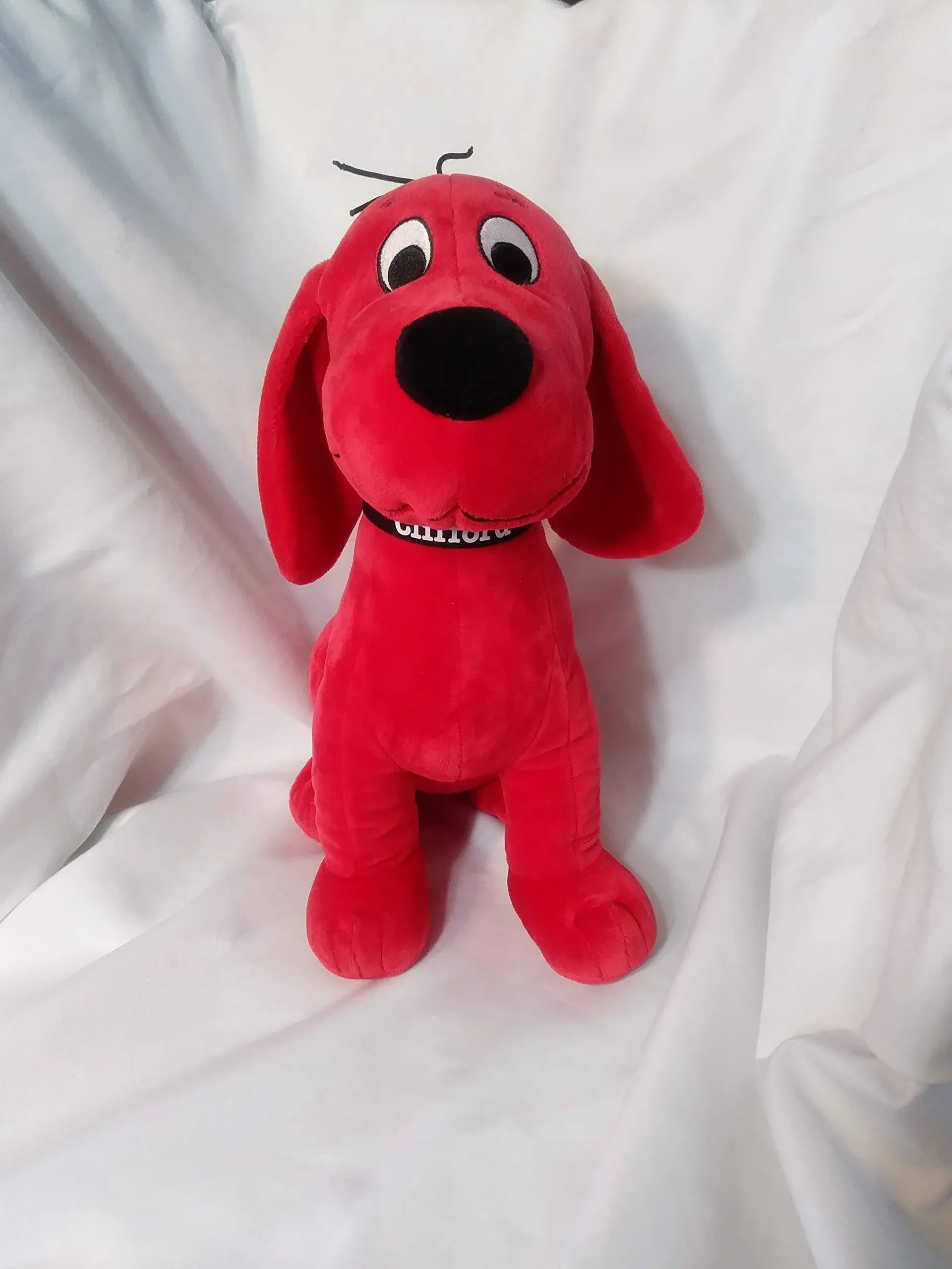 Kohls Cares Clifford the Big Red Dog Collectible Stuffed Animal Plush Toy 14&#034;