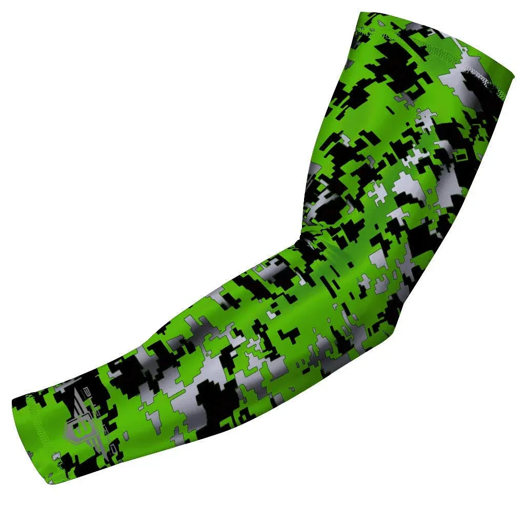 Bucwild Sports Compression Arm Sleeve - Youth & Adult Sizes - Baseball Football Basketball Sports (1 Arm Sleeve)