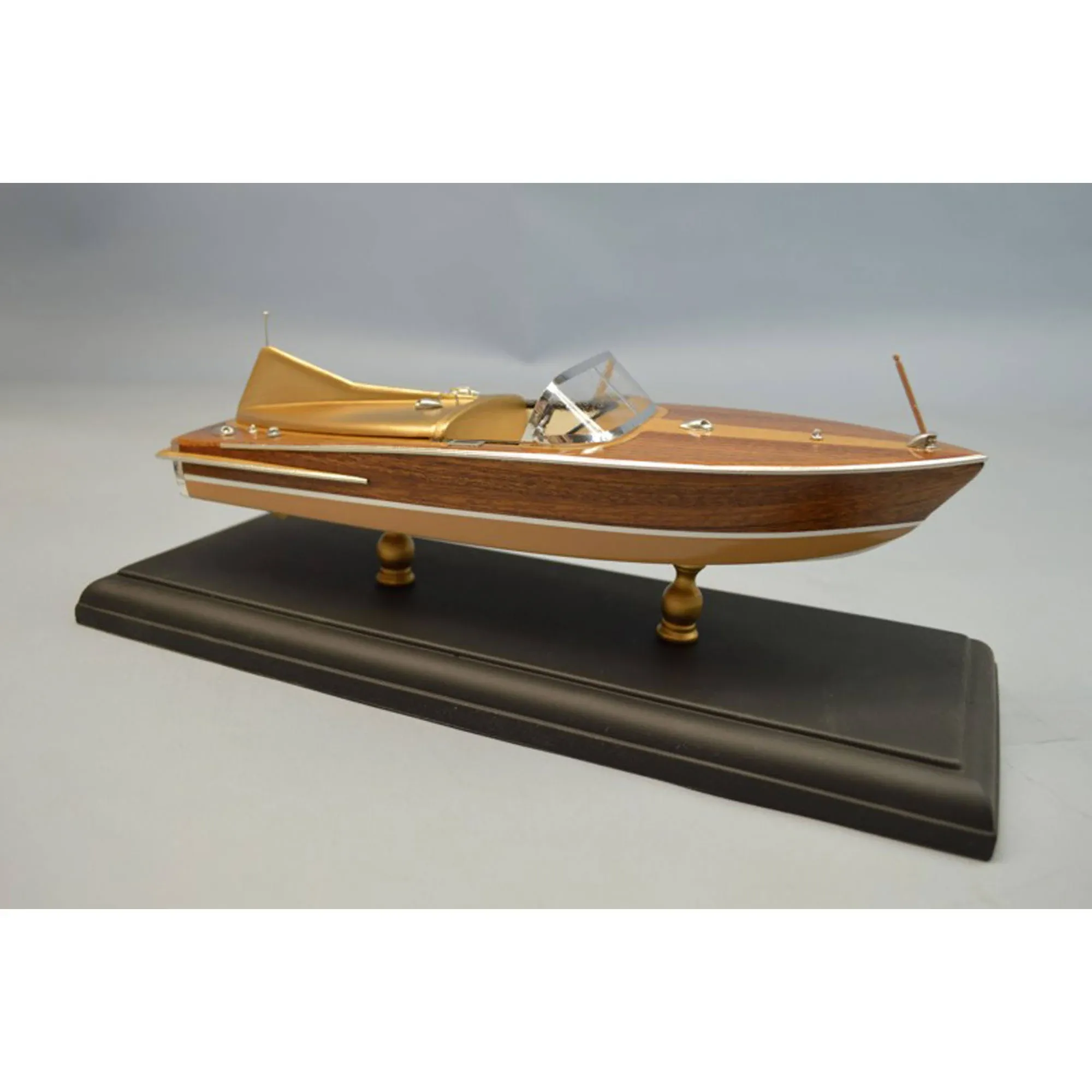 DUMAS 10.5&#039; 1955 Chris Craft 21&#039; Cobra Boat Laser Cut Kit (1/24) DUM1708