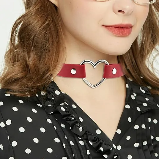Nanafast Heart Choker Necklace for Women Adjustable PU Leather Punk Necklace Gothic Black Choker Collar Necklace Jewelry for Party Cosplay Decorations