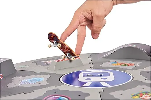 TECH DECK, Shredline 360 Motorized Skate Park, X-Connect Creator, Customizable and Buildable Turntable Ramp Set with Exclusive Fingerboard, Kids Toy for Boys and Girls Ages 6 and up