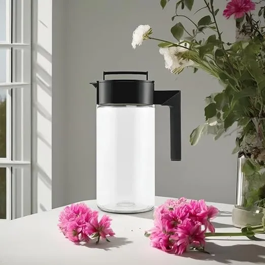 Takeya Patented and Airtight Pitcher Made in the USA, BPA Free Food Grade Tritan Plastic, 1 qt, Black