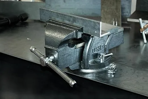 BESSEY BV-HD60 Heavy Duty Bench Vise, 6 In.