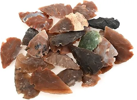 Agate Arrowheads, 1/2" to 1" - Pack of 50 - Black Gift Pouch - Indian Style Replica Stone Arrow Heads