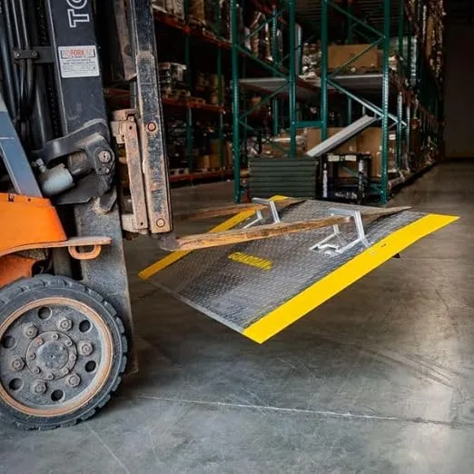 36" x 60" Guardian Aluminum Dock Plate with Handles