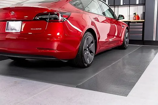 G-Floor Vinyl Garage Runner Ribbed Channel Pattern (Slate Grey, 2'6" x 17')