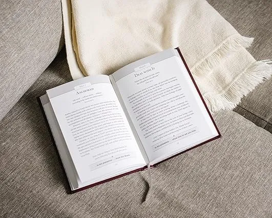 Every Day in His Presence: 365 Devotions (Devotionals from Charles F. Stanley)