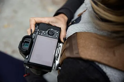 Peak Design Capture Camera Clip V3 (Silver with Plate)