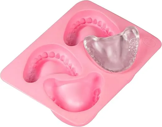 Genuine Fred FROZEN SMILES Ice Tray