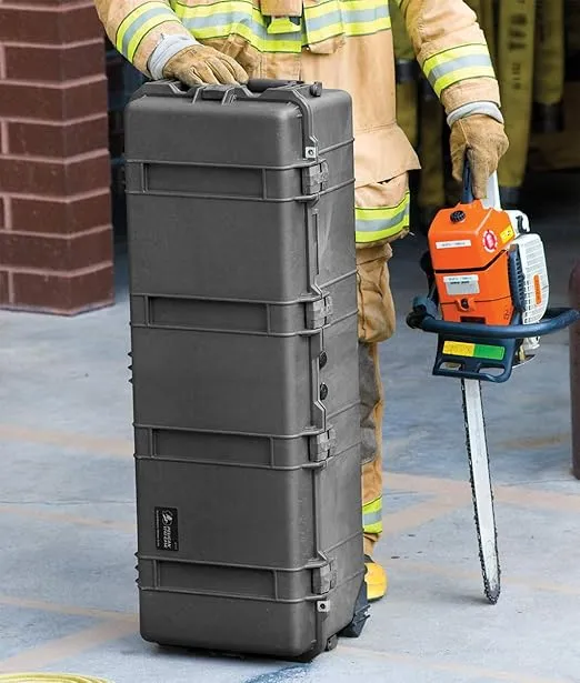 Pelican 1740 Case With Foam (Black)