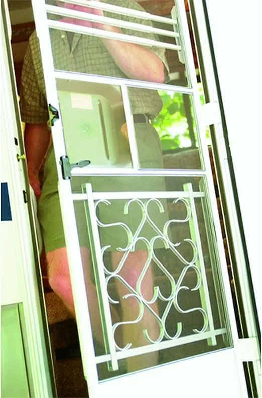 Camco 43971 Aluminum Screen Door Push Bar