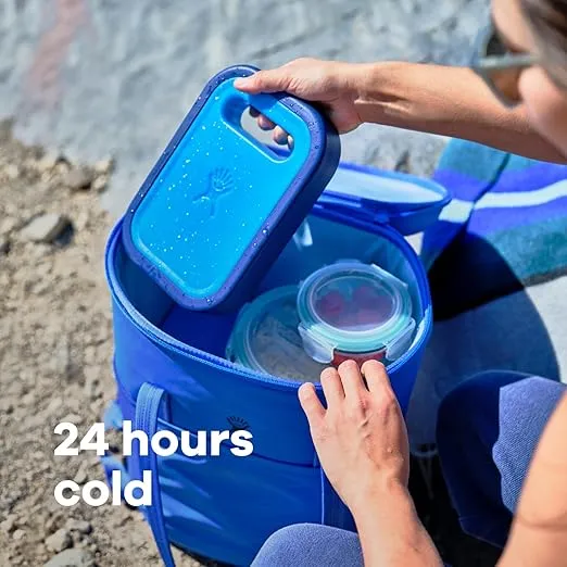 HYDRO FLASK Carry Out Cooler Bag, Insulated Pack, 24 Hour Cooler with Zipper, Insulated Travel Bag, Leakproof Soft Cooler for Lunch, Beach, School, Camping, Work