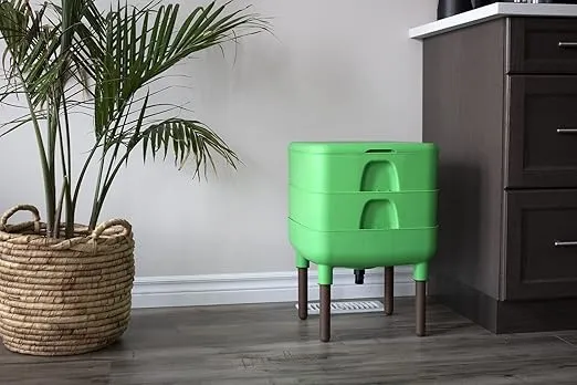 FCMP Outdoor - The Essential Living Composter, 2-Tray Worm Composter, Green