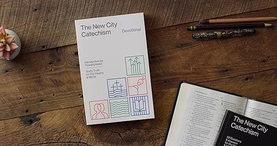 The New City Catechism Devotional: God's Truth for Our Hearts and Minds (The Gospel Coalition)