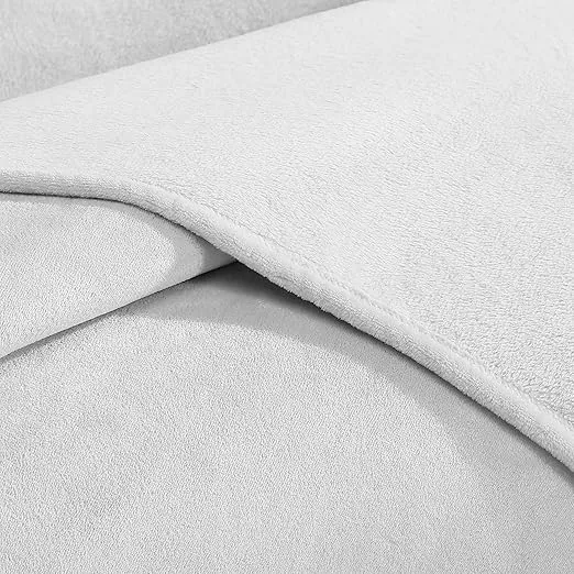 Calvin Klein - Twin Blanket, Super Soft Plush Bedding, Luxury Bed Blanket (Core Plush Aluminum Grey, Twin)