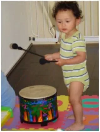 Remo KD-5080-01 Kids Percussion Floor Tom Drum - Fabric Rain Forest, 10"