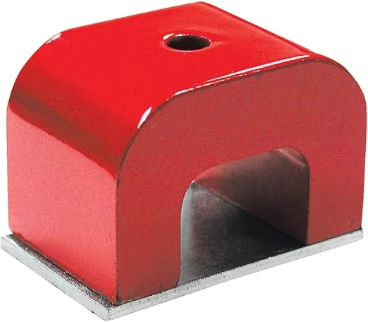 MASTER MAGNETICS #07271 4OZ RED Horsesh Magnet