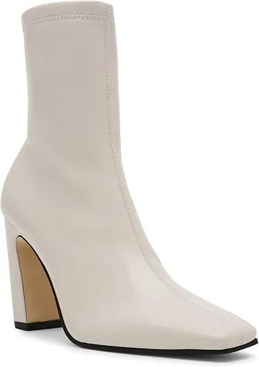 Steve Madden Women's Vinka Ankle Boot