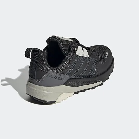 adidas Unisex-Child Terrex Trailmaker Rain.rdy Hiking Shoes Boot