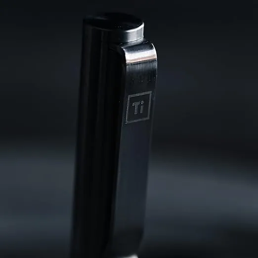 BIG IDEA DESIGN Ti Pocket Pro : The Auto Adjusting EDC Pen (Titanium - Raw)