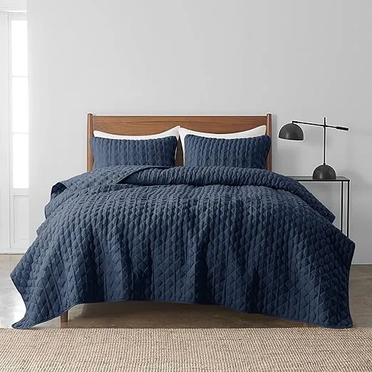 WDCOZY Oversized California Cal King Size Quilt Bedding Sets with Pillow Shams, Navy Blue Lightweight Soft Bedspread Coverlet Bed Cover, All Season Spring Summer, 3 Pieces, 116x106 inches